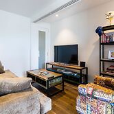 MAXINE, 1BDR Collingwood Apartment