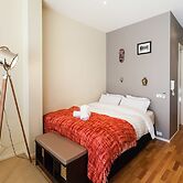 TENNYSON, Richmond Studio Apartment