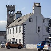The Murray Arms Hotel