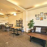 Migratory Birds Hotel