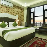 Treebo Roshan House With Valley View