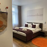 sevenDays Hotel BoardingHouse