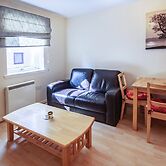 5 Varis Apartments