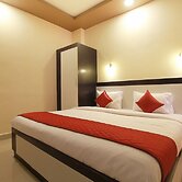 OYO 10551 Hotel RJ Grand