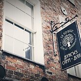 Ty Glyndwr Bunkhouse Bar and Cafe - Hostel