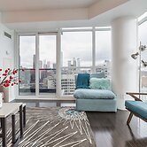 QuickStay - Incredible Downtown Condo, Yonge & College