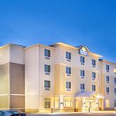 Days Inn & Suites by Wyndham Kearney