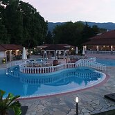 Sintrivanis Beach Resort