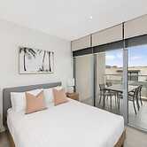 Accommodate Canberra - Lakefront