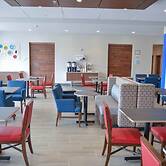 Holiday Inn Express & Suites Raleigh Airport - Brier Creek by IHG