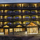 National Park Hotel & Spa