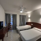 Hostal La Embajada