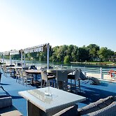 Bateau Hôtel Le Chardonnay