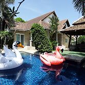 Green Residence Pool Villa