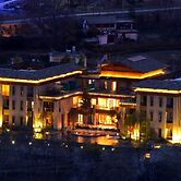 LUX Tea Horse Road Deqin Benzilan