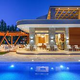 Lobelia Luxury Suites