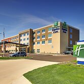 Holiday Inn Express & Suites Findlay North by IHG