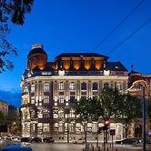 Bank Hotel