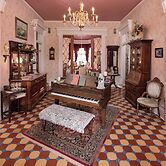 The Steamboat House Bed & Breakfast