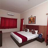 OYO 4754 Hotel Center Point