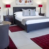 Airport Garden Boutique Hotel