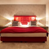 Boardinghouse by M&K