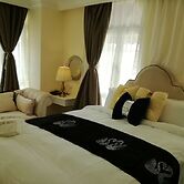 1 Day Car Hotel Station 18