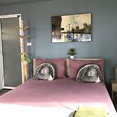 Mr.Yong Tour & Homestay