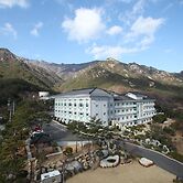 Gaya Hotel