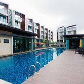 Tropical Villa Service Suite