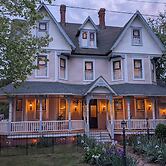 Garden and Sea Inn