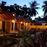 Thoddoo Beach Holiday Inn