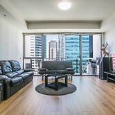 3 Bedrooms 2 Car Parks Carlton Garden Opposite