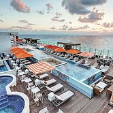 Royalton CHIC Cancun, An Autograph Collection All-Inclusive Resort - A