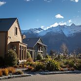 The Headwaters Eco Lodge