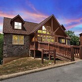 Timeless Memories Lodge 6 Bedroom Cabin by RedAwning