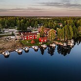 Arctic Guesthouse & Igloos