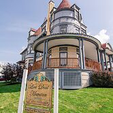 The Levi Deal Mansion Bed & Breakfast