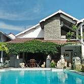 Watusaman Homestay By The Grand Java