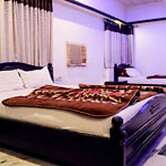 Hotel Ambaji International