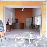 Le Ranong Bistro Hotel