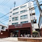 RED HELMET House＆Sports Bar Hiroshima - Hostel