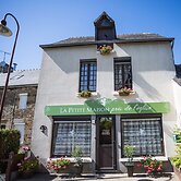 La Petite Maison près de l'Eglise