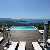 Esperos Suites & Villas