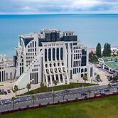 The Grand Gloria Hotel