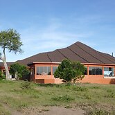 Simba & Oryx Nature Camp