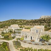 Ariá Estate Suites & Spa