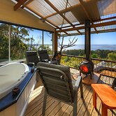 Island View Spa Cottage