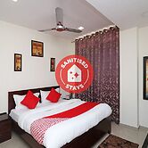 OYO 11878 Hotel De DS Plaza