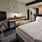 Me and All Hotel Mainz, by Hyatt